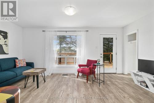 345 Victoria Street, Trent Hills, ON - Indoor Photo Showing Living Room