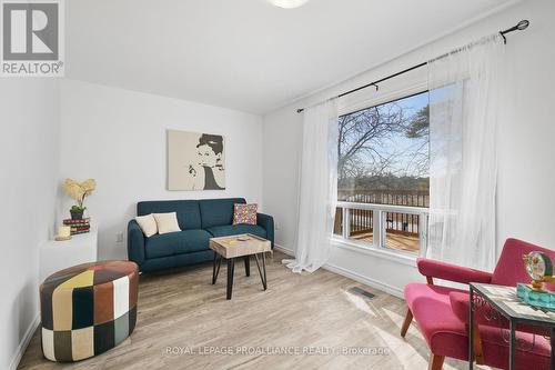 345 Victoria Street, Trent Hills, ON - Indoor Photo Showing Living Room