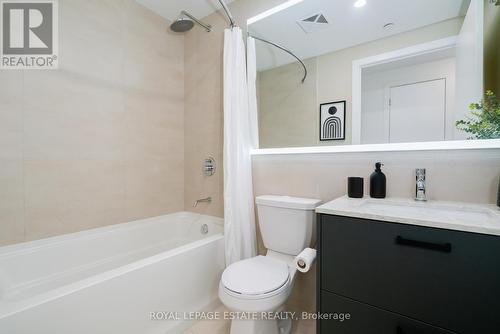 405 - 1331 Queen Street E, Toronto, ON - Indoor Photo Showing Bathroom