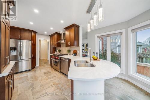 16 Grasett Crescent, Barrie, ON - Indoor Photo Showing Kitchen With Double Sink