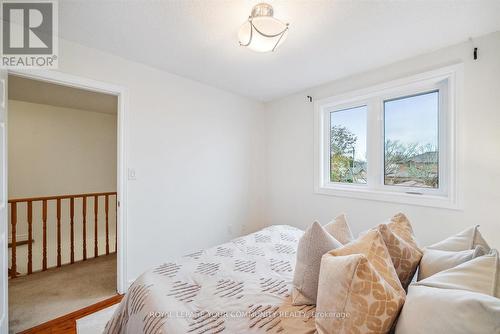 16 Grasett Crescent, Barrie, ON - Indoor Photo Showing Bedroom