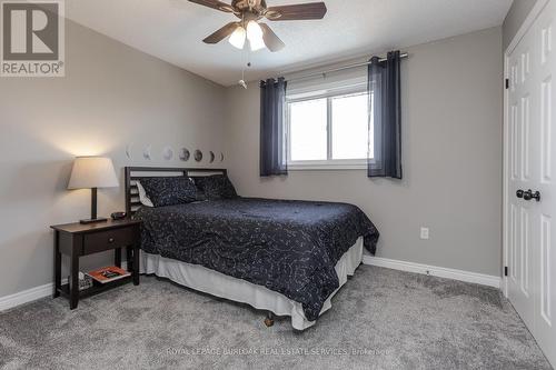 2129 Dalecroft Cres, Burlington, ON - Indoor Photo Showing Bedroom
