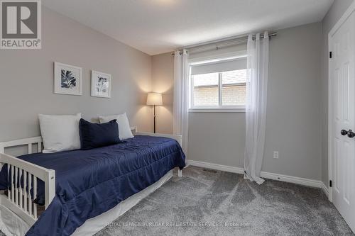 2129 Dalecroft Cres, Burlington, ON - Indoor Photo Showing Bedroom
