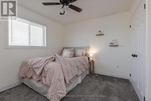 2129 Dalecroft Crescent, Burlington, ON - Indoor Photo Showing Bedroom