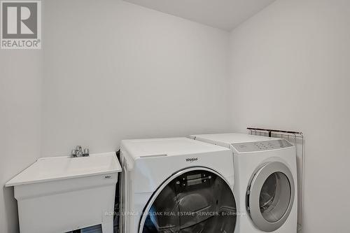 4031 Crown Street, Lincoln, ON - Indoor Photo Showing Laundry Room