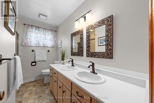 32 Gearin Street, Quinte West, ON - Indoor Photo Showing Bathroom