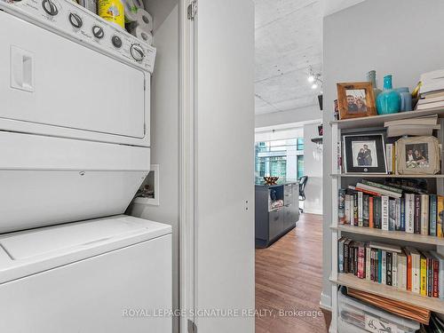 505-650 King St W, Toronto, ON - Indoor Photo Showing Laundry Room