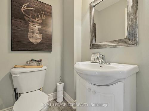 74 Kidd Cres, New Tecumseth, ON - Indoor Photo Showing Bathroom