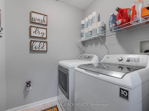 74 Kidd Cres, New Tecumseth, ON - Indoor Photo Showing Laundry Room