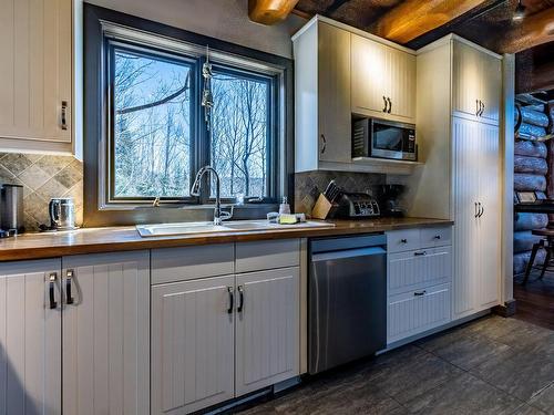 Kitchen - 2 Ch. Du Boisé, Mandeville, QC - Indoor Photo Showing Kitchen With Double Sink