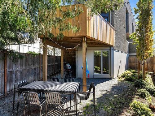 6-2910 Shelbourne St, Victoria, BC - Outdoor With Deck Patio Veranda