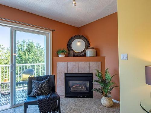 407-1240 Verdier Ave, Central Saanich, BC - Indoor With Fireplace