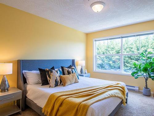 407-1240 Verdier Ave, Central Saanich, BC - Indoor Photo Showing Bedroom