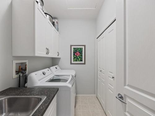 261-3399 Crown Isle Dr, Courtenay, BC - Indoor Photo Showing Laundry Room