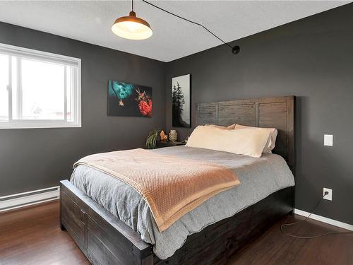754 Christopher Rd, Campbell River, BC - Indoor Photo Showing Bedroom