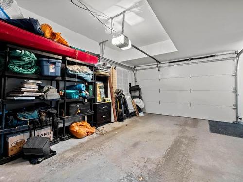 109-1393 9Th Ave, Kamloops, BC - Indoor Photo Showing Garage
