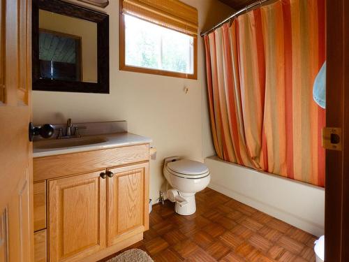 Pep 1705 Andrew Bay, Kenora, ON - Indoor Photo Showing Bathroom