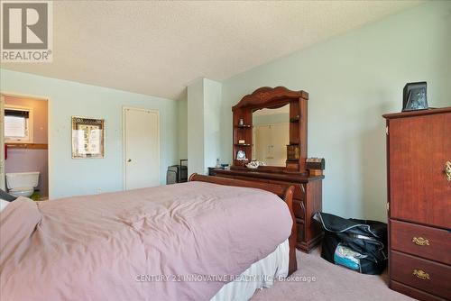 2 Old Colony Drive, Whitby, ON - Indoor Photo Showing Bedroom