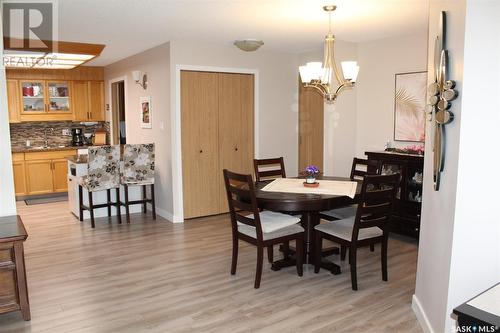 103 115 8Th Street, Weyburn, SK - Indoor Photo Showing Dining Room