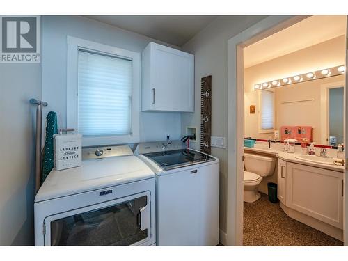 270 South Beach Drive, Penticton, BC - Indoor Photo Showing Laundry Room