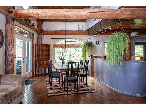 2026 Perrier Road, Nelson, BC - Indoor Photo Showing Dining Room