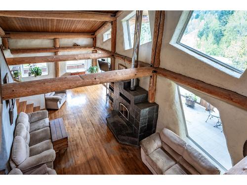 2026 Perrier Road, Nelson, BC - Indoor Photo Showing Other Room