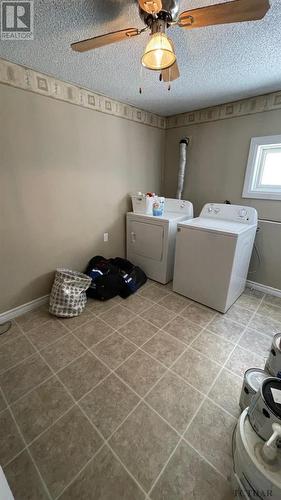 671 Park Ave, Timmins, ON - Indoor Photo Showing Laundry Room