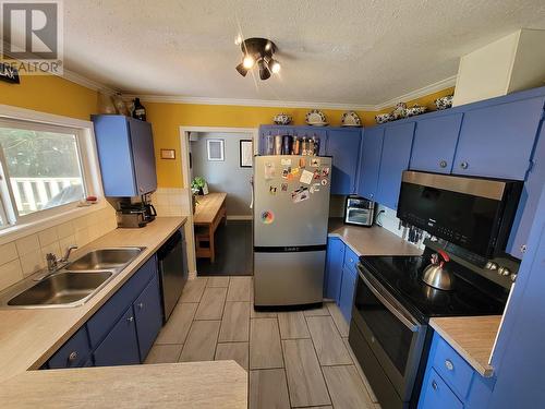 4903 Gair Avenue, Terrace, BC - Indoor Photo Showing Kitchen With Double Sink