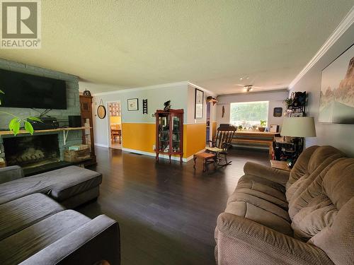 4903 Gair Avenue, Terrace, BC - Indoor Photo Showing Living Room