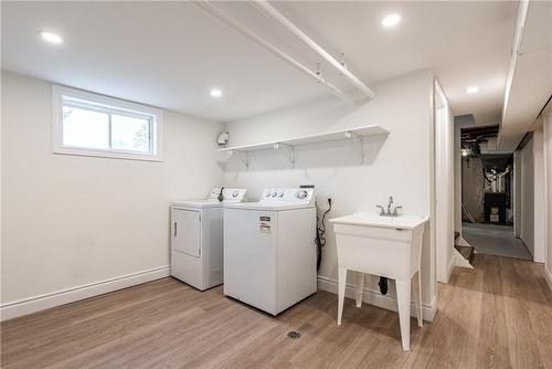 225 Stewartdale Avenue, Hamilton, ON - Indoor Photo Showing Laundry Room