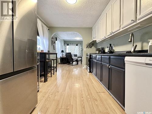 845 Garnet Street, Regina, SK - Indoor Photo Showing Kitchen