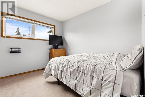 301 Assiniboia Avenue, Francis, SK - Indoor Photo Showing Bedroom