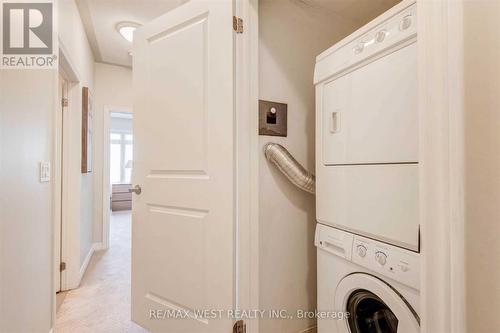 129 - 383 Prince Of Wales Drive, Mississauga, ON - Indoor Photo Showing Laundry Room