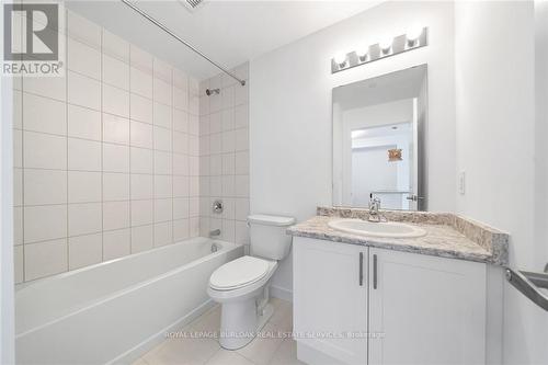 229 - 460 Dundas Street E, Hamilton, ON - Indoor Photo Showing Bathroom