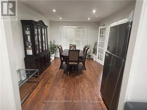505 Berkindale Drive, Hamilton, ON - Indoor Photo Showing Dining Room