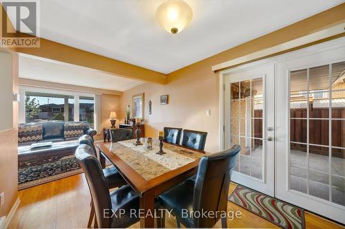 5 Rapallo Dr, Hamilton, ON - Indoor Photo Showing Dining Room