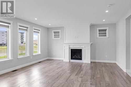 1544 Darfield Road, Windsor, ON - Indoor Photo Showing Living Room With Fireplace