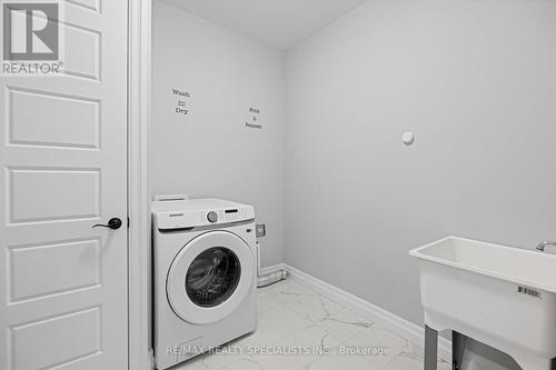 1544 Darfield Road, Windsor, ON - Indoor Photo Showing Laundry Room
