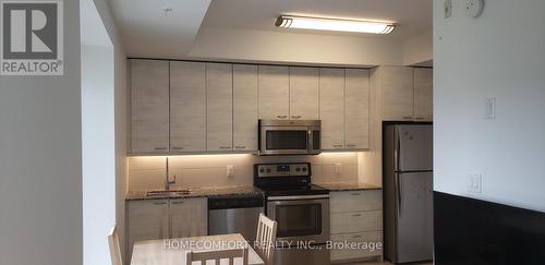 424 - 280 Lester Street, Waterloo, ON - Indoor Photo Showing Kitchen With Stainless Steel Kitchen