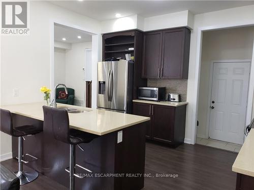 36 Aldgate Avenue, Hamilton, ON - Indoor Photo Showing Kitchen With Upgraded Kitchen
