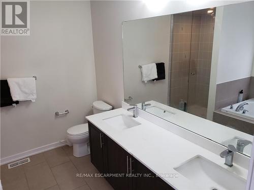 36 Aldgate Avenue, Hamilton, ON - Indoor Photo Showing Bathroom
