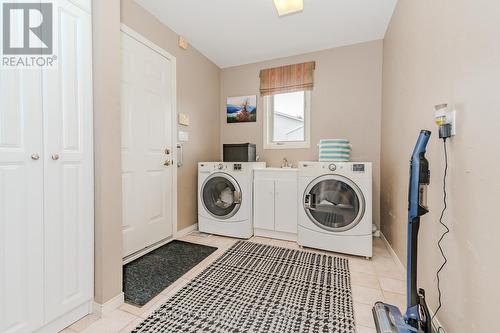 14 Cranberry Court, Guelph, ON - Indoor Photo Showing Laundry Room
