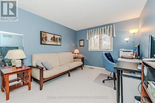 14 Cranberry Court, Guelph, ON - Indoor Photo Showing Office