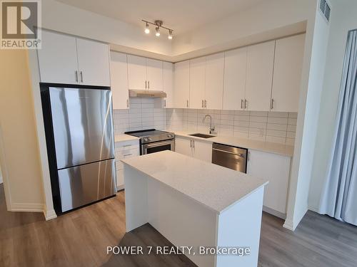 2121 - 9000 Jane Street, Vaughan, ON - Indoor Photo Showing Kitchen With Stainless Steel Kitchen With Upgraded Kitchen