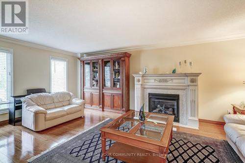 1 Tannery Crt, Richmond Hill, ON - Indoor Photo Showing Living Room With Fireplace