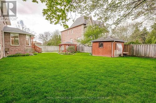 1 Tannery Crt, Richmond Hill, ON - Outdoor With Backyard
