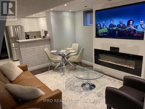 4499 Glen Erin Drive, Mississauga, ON - Indoor Photo Showing Living Room With Fireplace