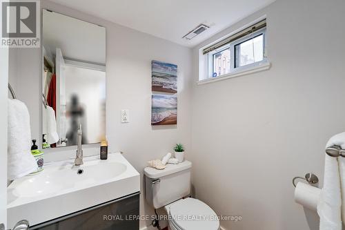 25 Parkchester Road, Toronto, ON - Indoor Photo Showing Bathroom
