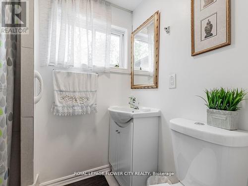 89 Miller Street, Toronto, ON - Indoor Photo Showing Bathroom