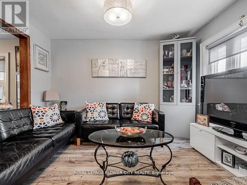 89 Miller Street, Toronto, ON - Indoor Photo Showing Living Room